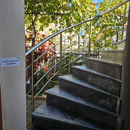 Guest house Huqi Durres